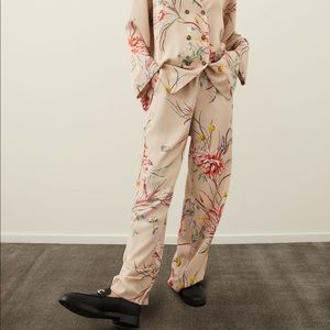 NWT H&M light beige floral wide cut pants high waist elastic waist plus size XXL